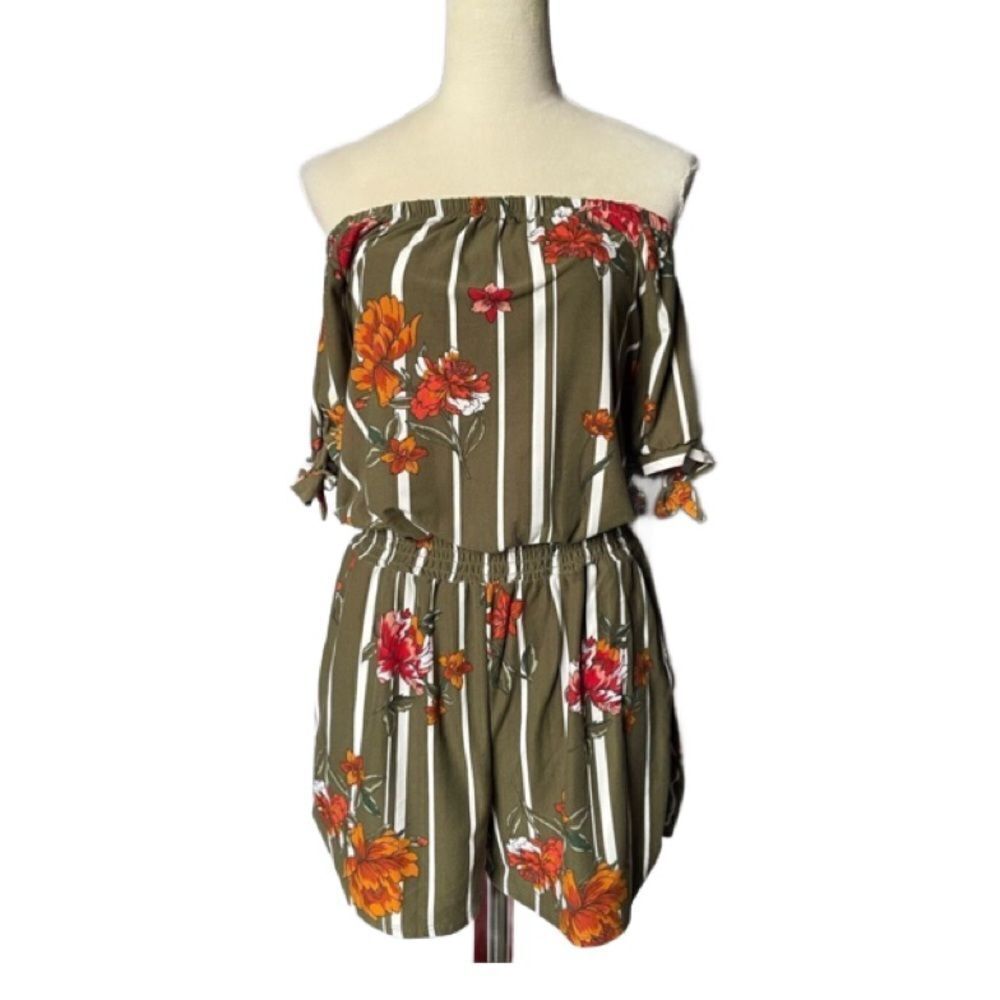 Derek Heart Green & White Striped Floral Romper w/Pockets (Junior’s XL)